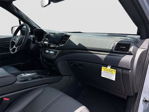 Certified 2026 Honda Ridgeline TrailSport image 35