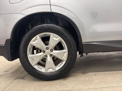 Used 2015 Subaru Forester 2.5i Premium AWD/4WD image 24
