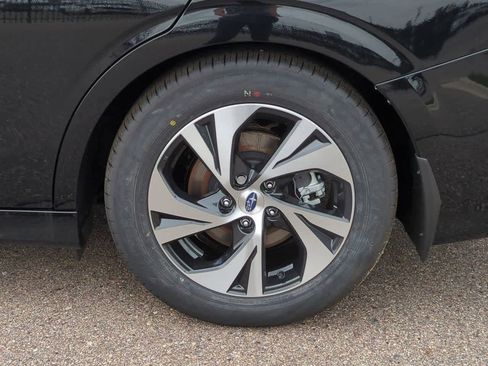 Used 2025 Subaru Legacy Premium image 13