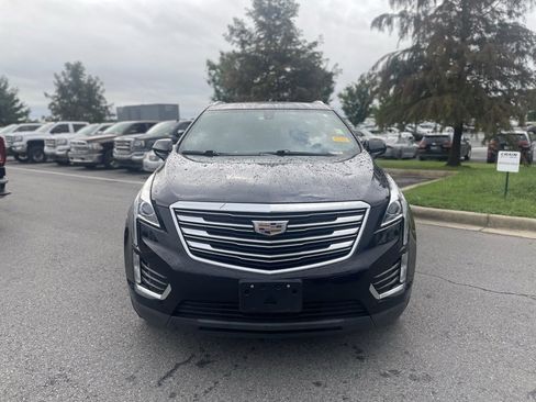 Used 2019 Cadillac XT5 FWD image 2