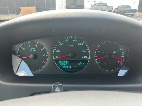 Used 2015 Chevrolet Impala LT w/ LT Sunroof Package FWD image 19