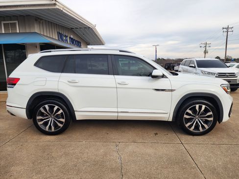 Used 2021 Volkswagen Atlas SEL R-Line image 3