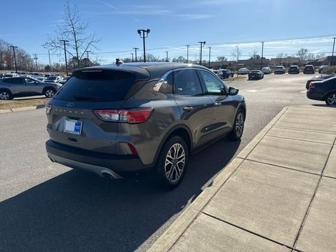 Used 2022 Ford Escape SEL image 4