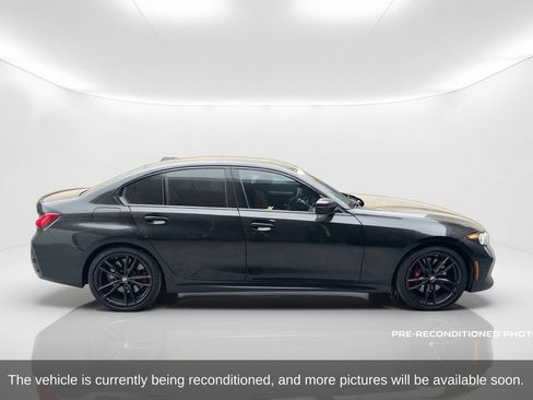 Used 2024 BMW 330i Sedan w/ M Sport Package RWD image 4