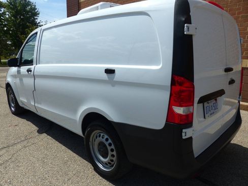 Used 2022 Mercedes-Benz Metris image 6