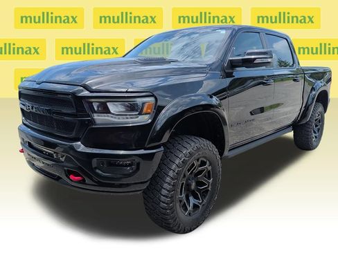 Used 2022 RAM 1500 Laramie AWD/4WD image 2