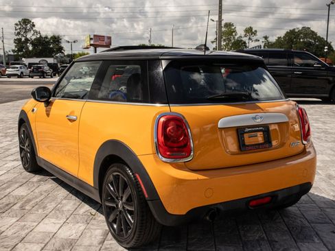 Used 2014 MINI Cooper 2-Door Hardtop FWD image 5
