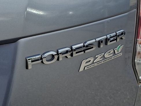Used 2017 Subaru Forester 2.5i Premium AWD/4WD image 30