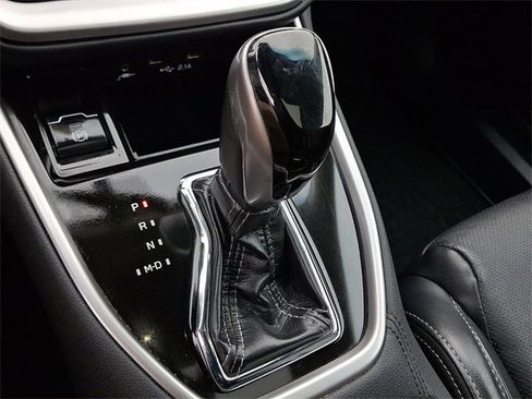 Used 2020 Subaru Outback Limited w/ Popular Package #2 image 16