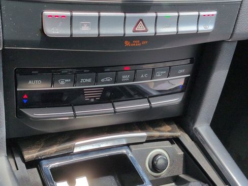 Certified 2016 Mercedes-Benz E 350 Sedan image 23