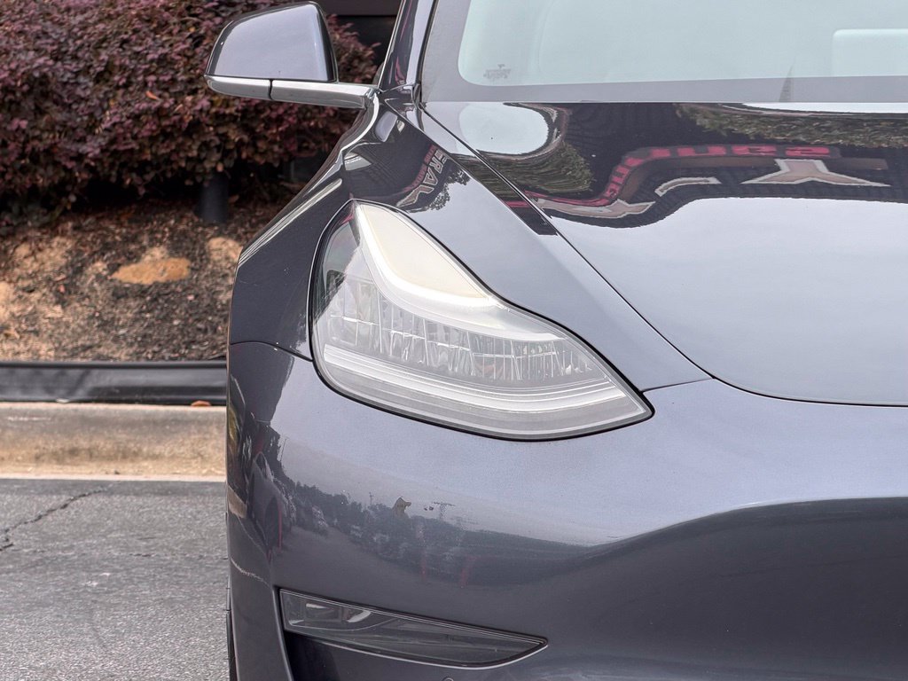 Used 2020 Tesla Model 3 Standard Range Plus RWD image 4