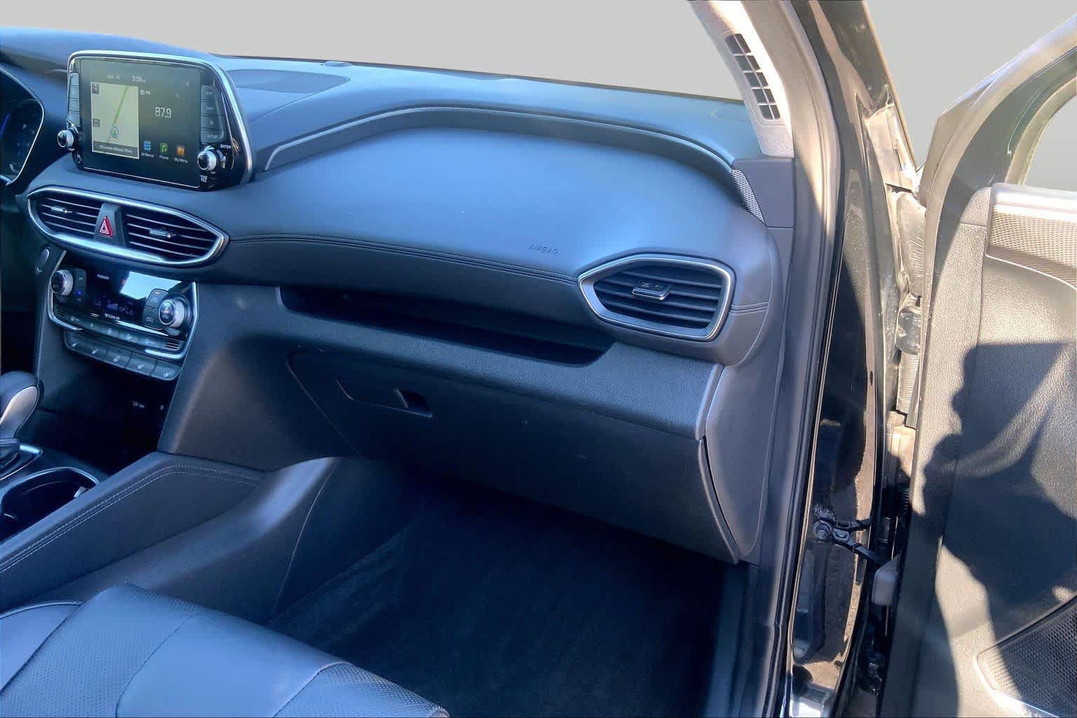 Used 2020 Hyundai Santa Fe Limited AWD/4WD image 18