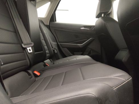 Used 2024 Volkswagen Jetta SE FWD image 19