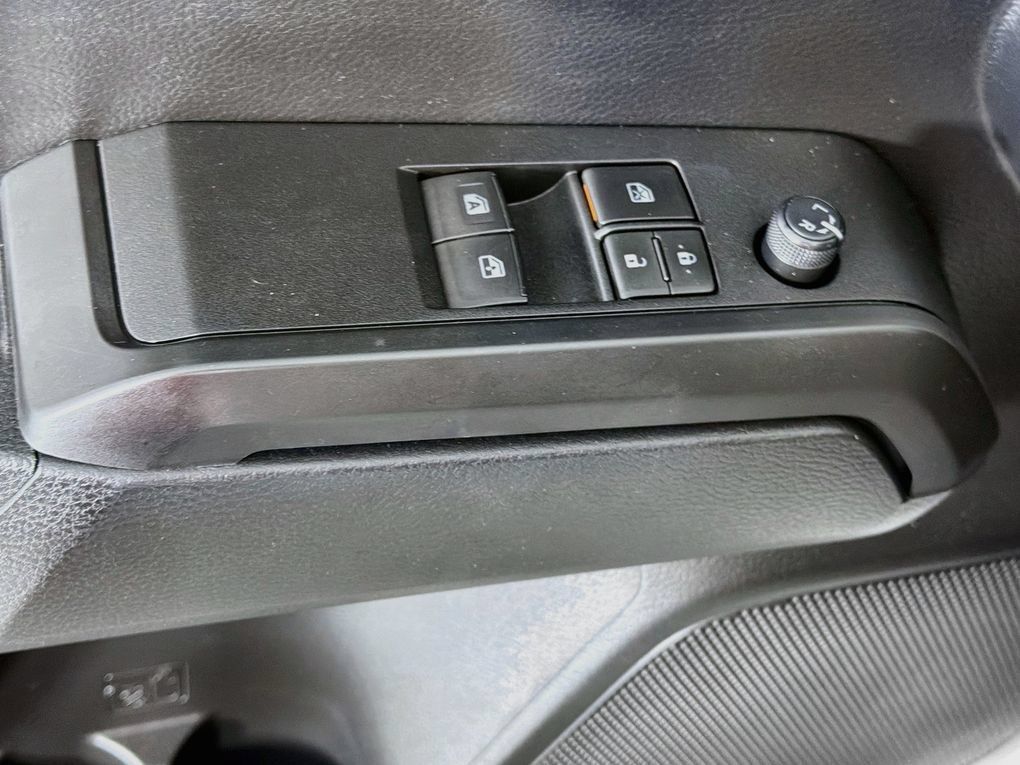 Used 2019 Toyota Tacoma SR AWD/4WD image 22