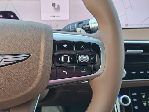 New 2026 Genesis GV70 2.5T Advanced AWD/4WD image 12