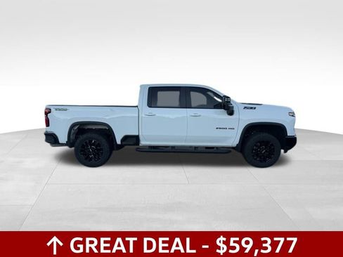 Used 2025 Chevrolet Silverado 2500 LT w/ Trail Boss Package image 3