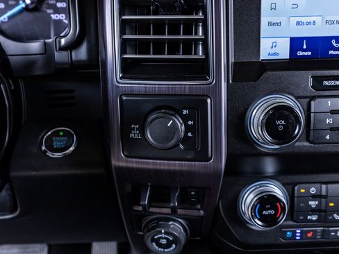 Used 2020 Ford F350 Limited AWD/4WD image 28