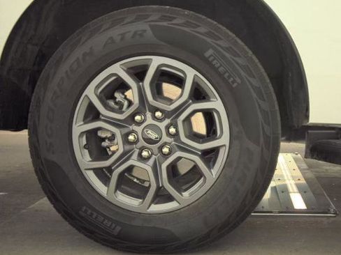 Certified 2025 Ford Expedition Active AWD/4WD image 15