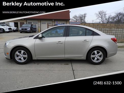 Used 2013 Chevrolet Cruze LT image 1