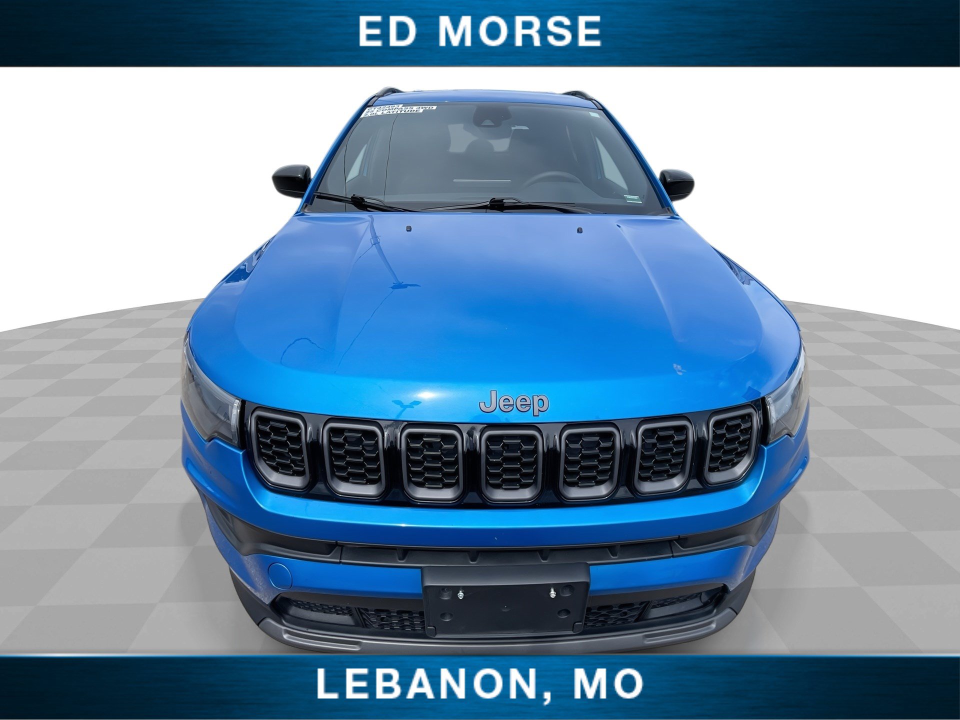 Used 2025 Jeep Compass Latitude w/ Convenience Group AWD/4WD image 3