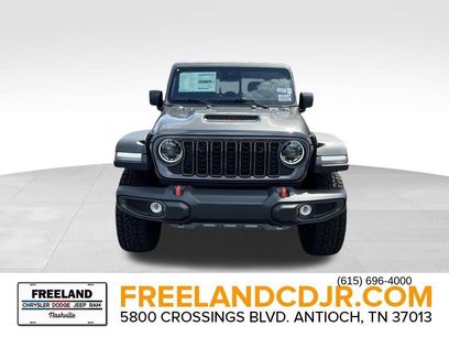 New 2025 Jeep Gladiator Mojave w/ Convenience Group