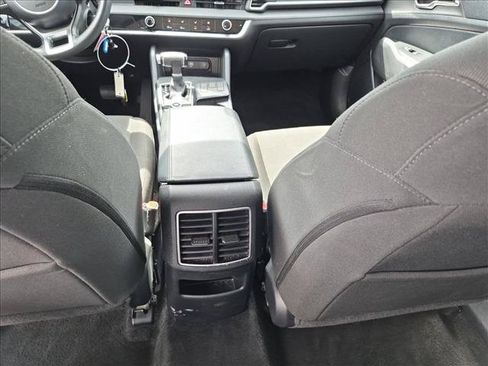 Used 2024 Kia Sportage LX FWD image 16