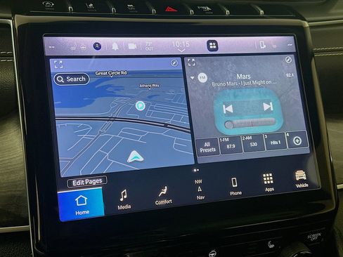 Used 2023 Jeep Grand Cherokee Limited w/ Black Appearance Package image 21