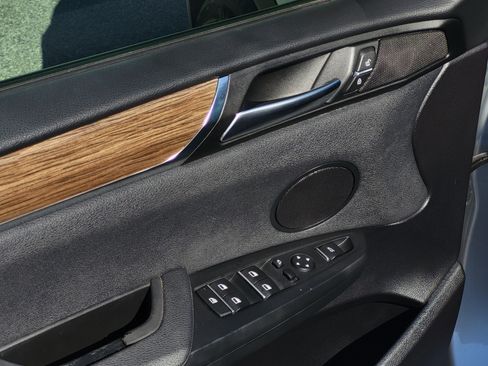 Used 2017 BMW X3 sDrive28i image 13