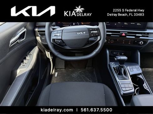 New 2026 Kia Sportage LX FWD image 11