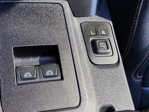 Used 2023 Ford Bronco Badlands image 20