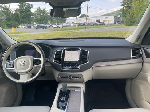 Used 2023 Volvo XC90 B6 Plus w/ Protection Package AWD/4WD image 12