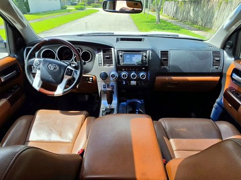 Used 2015 Toyota Sequoia Platinum RWD image 6