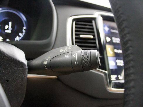 Certified 2021 Volvo XC90 T8 Inscription w/ Advanced Package image 31