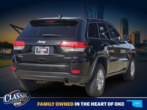 Used 2020 Jeep Grand Cherokee Laredo image 7