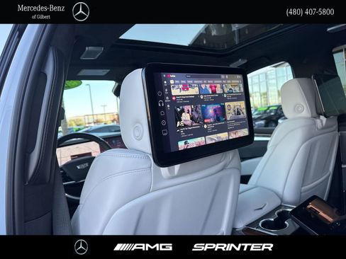 Used 2026 Cadillac Escalade Platinum Sport AWD/4WD image 23