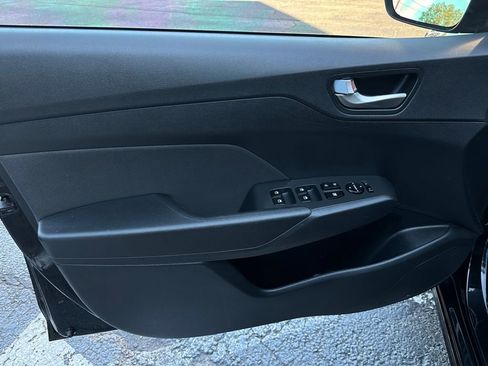 Used 2020 Hyundai Accent SE image 10