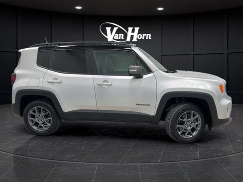 Used 2021 Jeep Renegade Limited w/ Sun & Sound Group AWD/4WD image 8