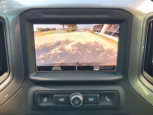 Used 2022 Chevrolet Silverado 1500 Custom image 18