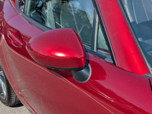 Used 2019 MAZDA MX-5 Miata RF Grand Touring RWD image 13