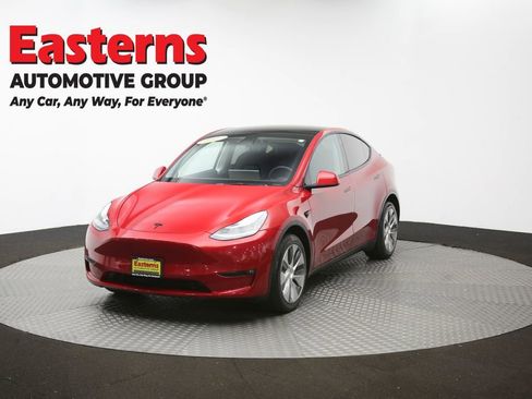 Used 2022 Tesla Model Y Long Range image 49
