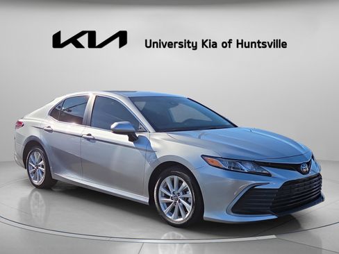 Used 2024 Toyota Camry LE image 1