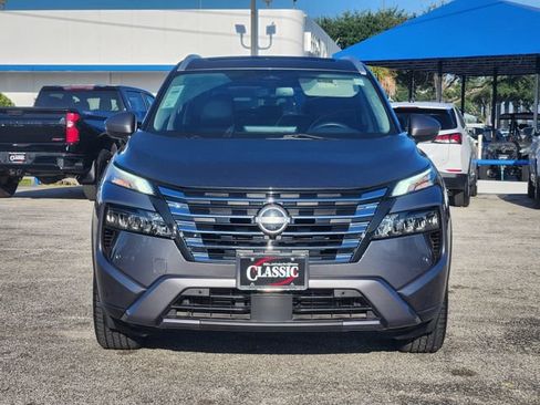 Used 2024 Nissan Rogue SL w/ SL Premium Package FWD image 2