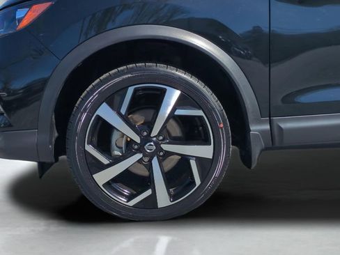 Used 2022 Nissan Rogue Sport SL image 10