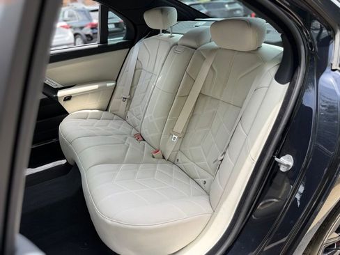 Used 2024 BMW 760i xDrive w/ Executive Package AWD/4WD image 31