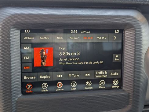 Used 2021 Jeep Wrangler Sport S AWD/4WD image 18