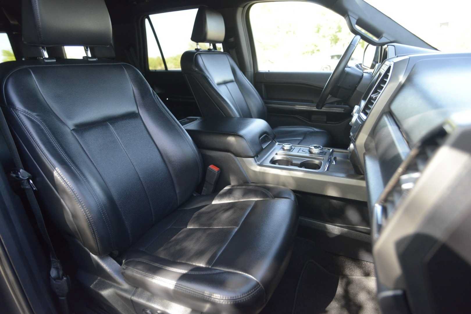 Used 2021 Ford Expedition XLT AWD/4WD image 15