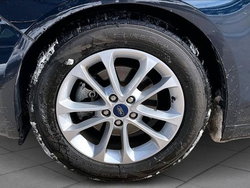 Used 2020 Ford Fusion SE image 12