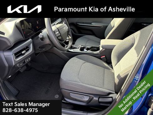 New 2025 Kia K4 LXS image 16