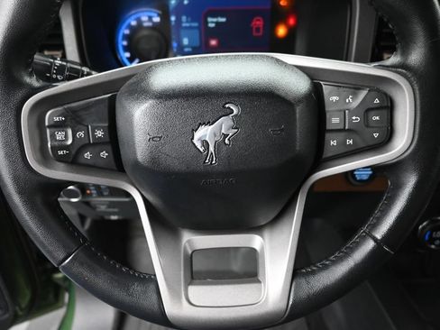 Used 2024 Ford Bronco Outer Banks AWD/4WD image 17