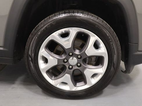 Certified 2020 Jeep Compass Limited image 27